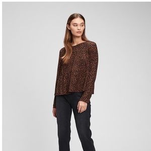 Gap animal print blouse